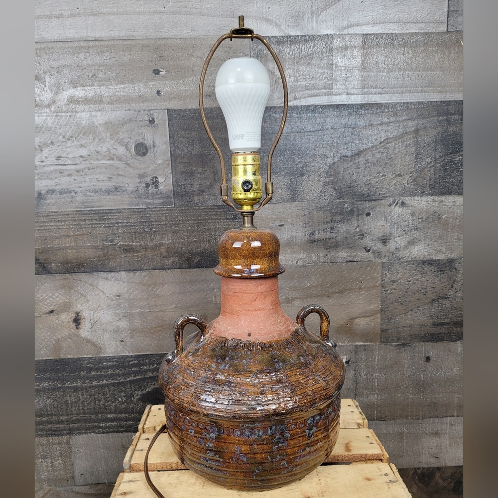 Handmade Mudd Pottery Clay Lamp